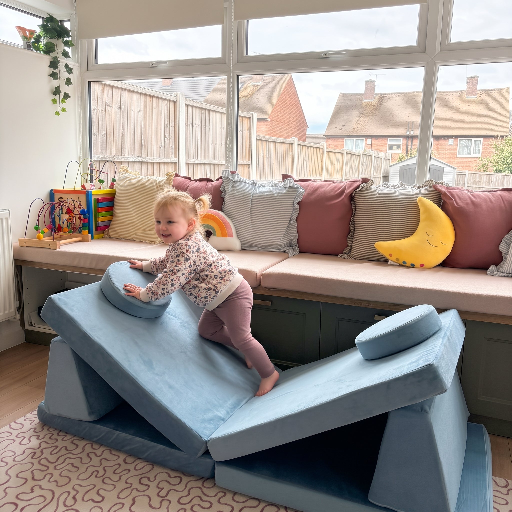 Toddler & Tiny's 10 Piece Play Couch